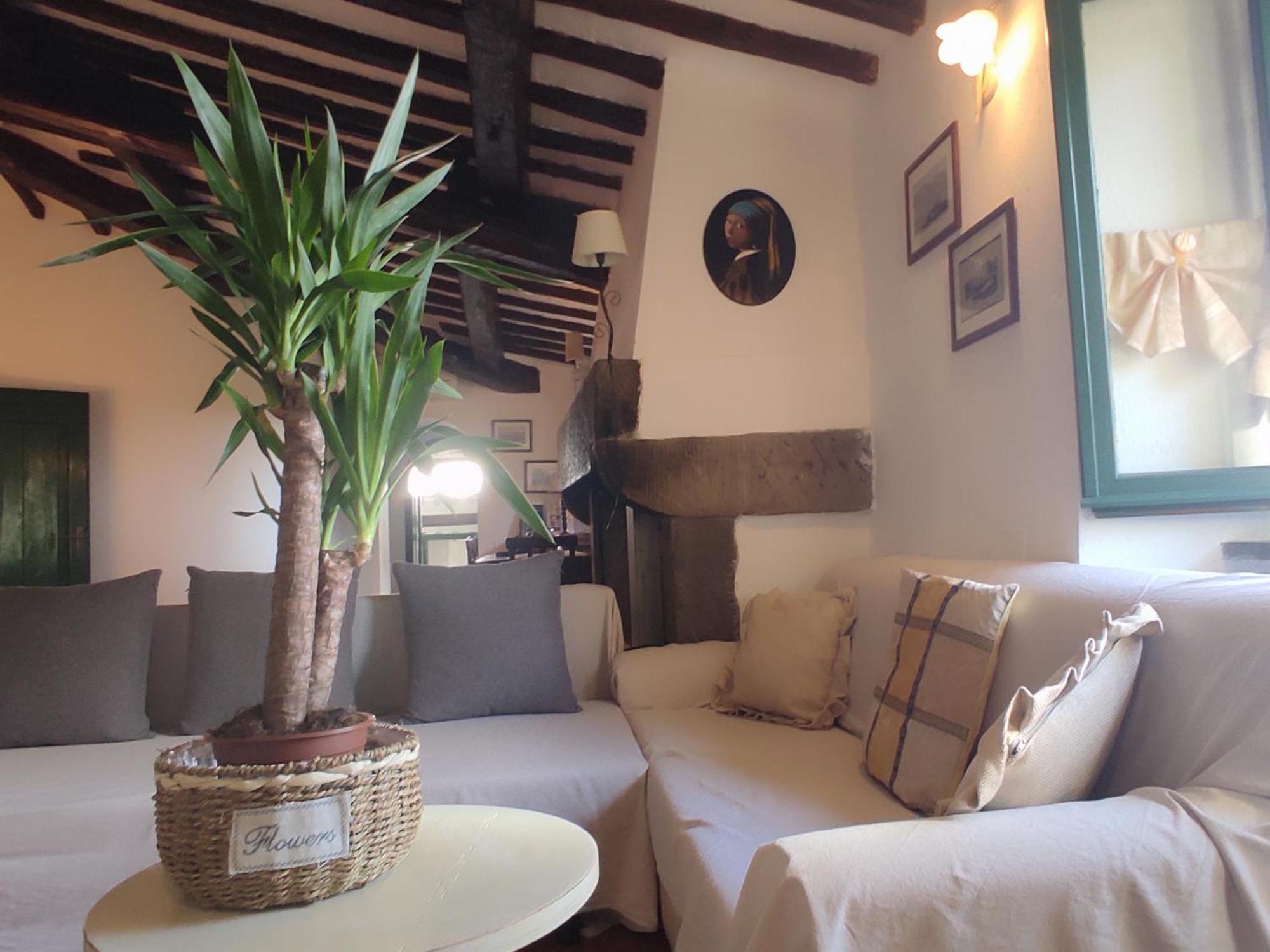 Podere I Rovai-apt Il Rifugio- In The Heart Of Tuscany